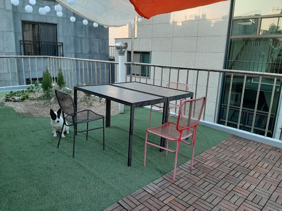 Hongdae Cozy-Women'S Shared Home Сеул Екстериор снимка